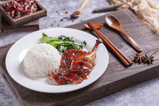 蜜汁鸭腿饭