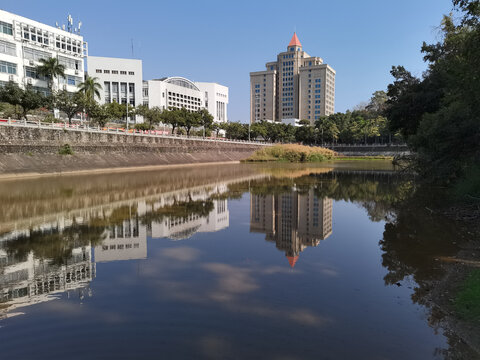 梧州学院仁爱湖