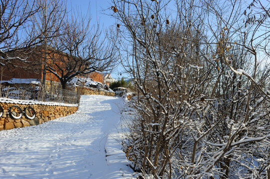 雪后的村庄