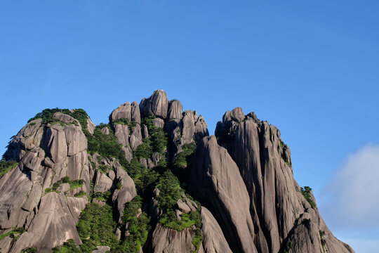 黄山莲花峰仰天怒放