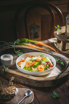 乡村西餐美食牛油果沙拉