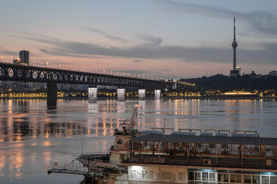 武汉长江大桥夜景