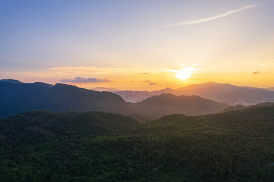 香港高山夕阳