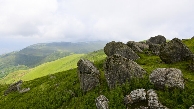 寻甸县最高峰