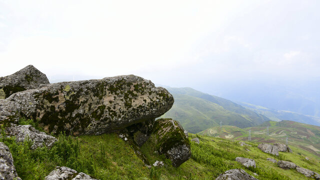 寻甸县最高峰