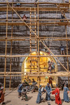 古代城墙建造场景