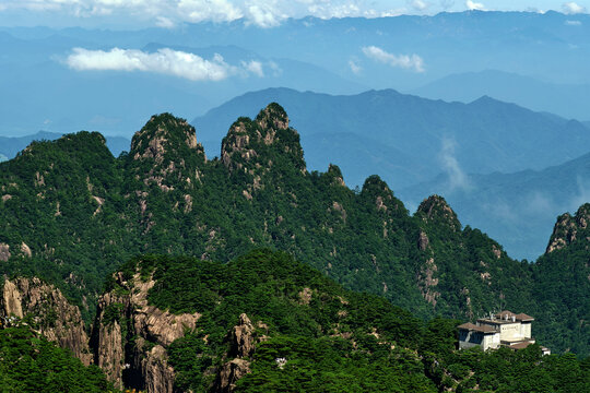 安徽黄山奇峰