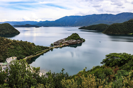 丽江泸沽湖里格半岛