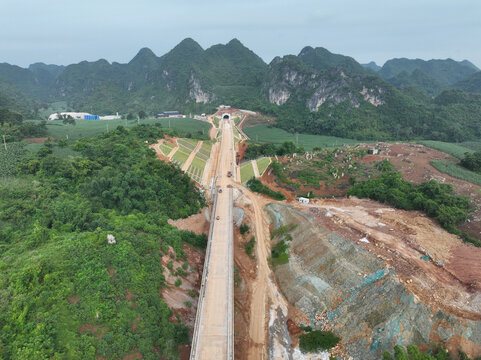 崇左凭祥高速铁路建设