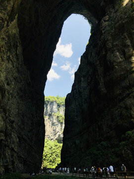 天坑地缝