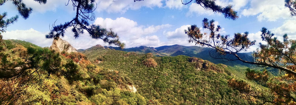 秋天的山峦