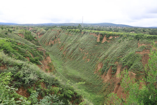 山区山沟绿色