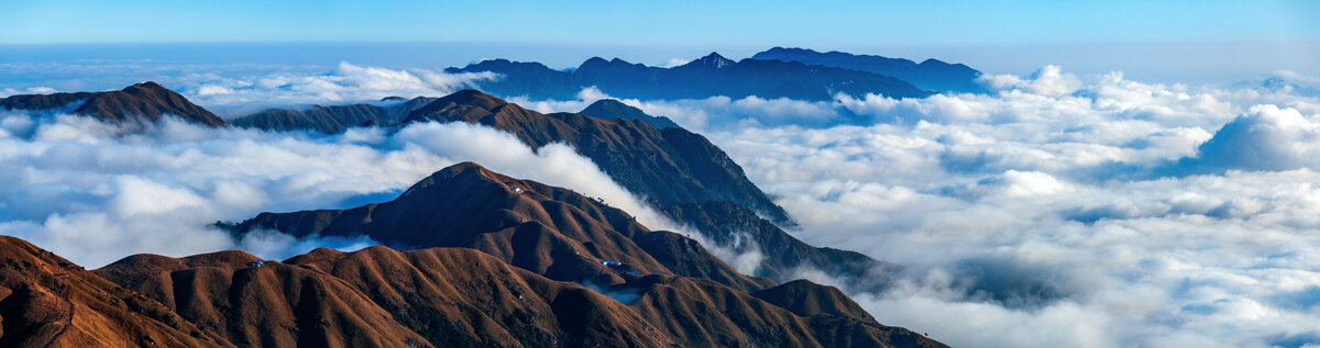 武功山云海草甸全景接片