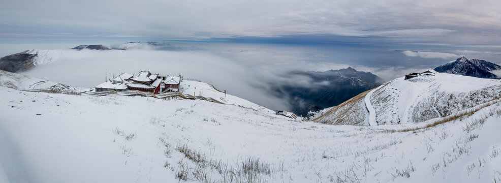 武功山雪景云海全景接片