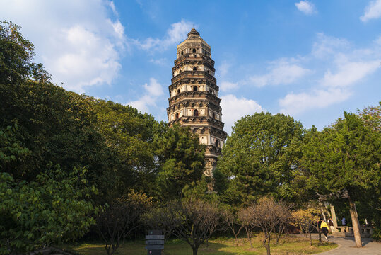 虎丘云岩寺塔