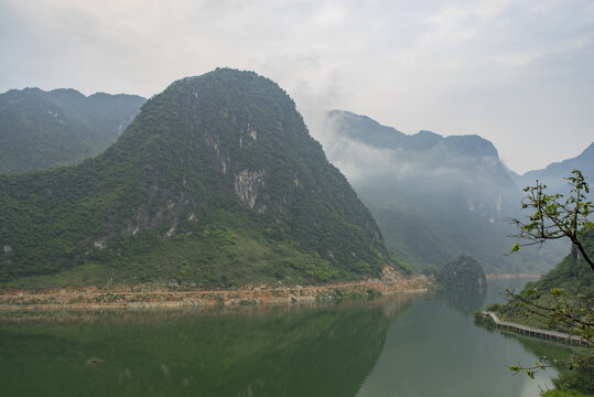 高山大山山峰河流