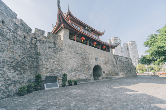 中国广西柳州东门城楼