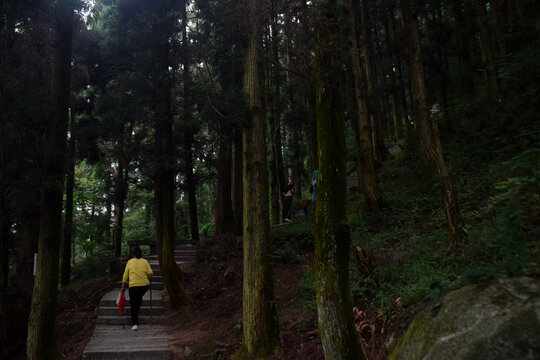 南岳爬山