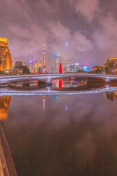 上海苏州河畔城市风景