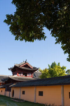 龙兴寺