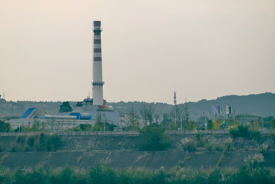 工厂烟囱
