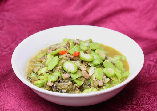 开胃酸菜焖蚕米