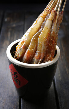 生卤串串虾