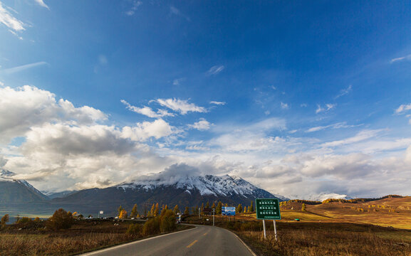 喀纳斯风景区禾木村风光