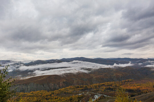 中哈边境大峡谷风光