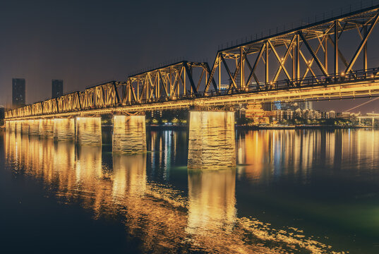 广西柳州市历史建筑柳州铁桥