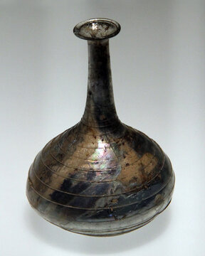 罗马帝国时期玻璃贴花纹瓶