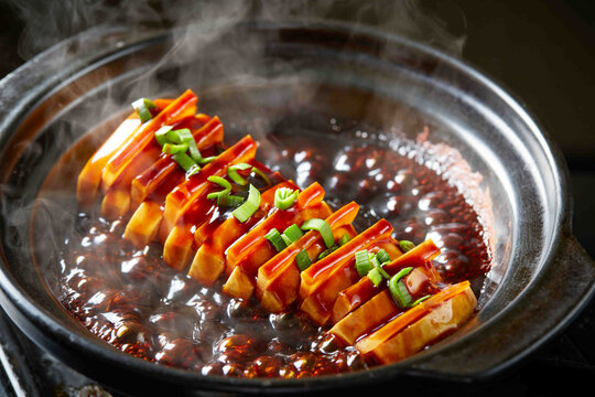 香芋扣肉煲