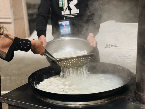 捞水饺