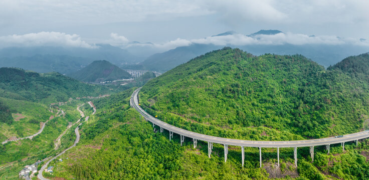 青杠坡