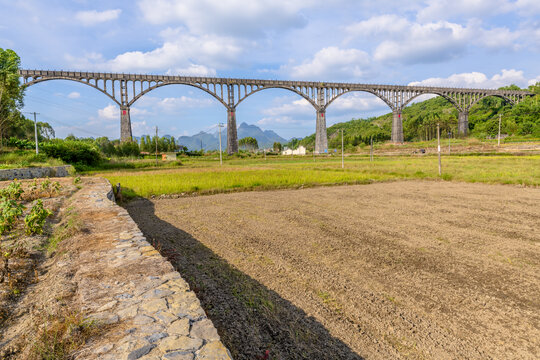 农村高架渠