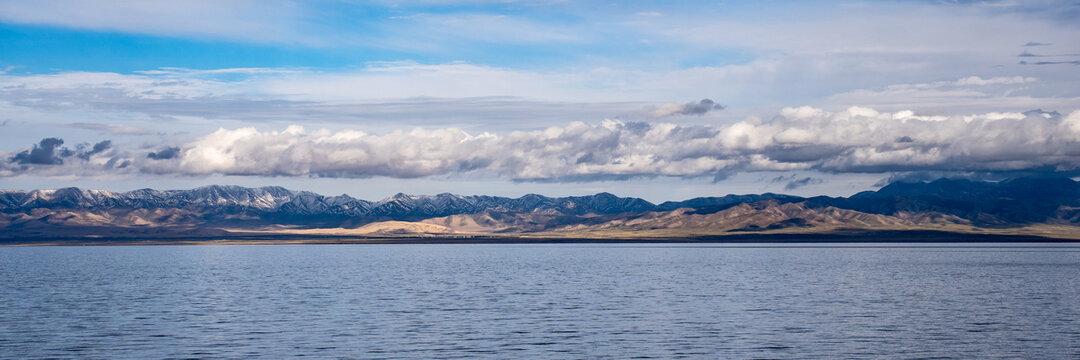 青海湖全景