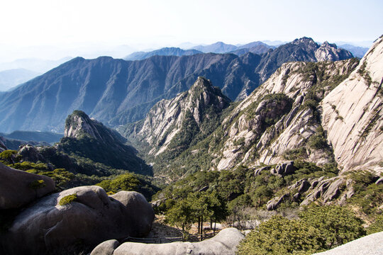 黄山峡谷风光