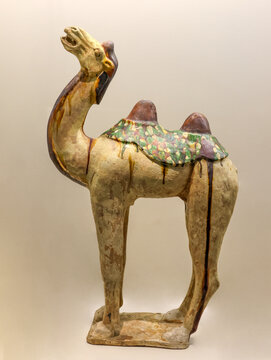 唐代三彩骆驼