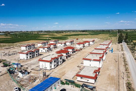 航拍甘肃酒泉农村在建住宅区