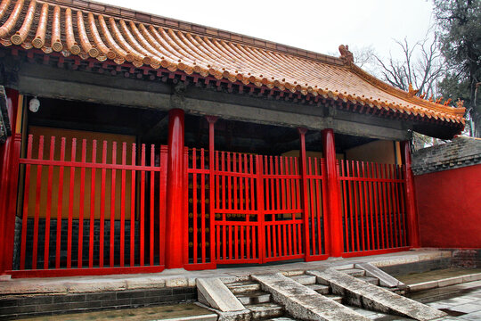 曲阜孔庙红墙古建筑