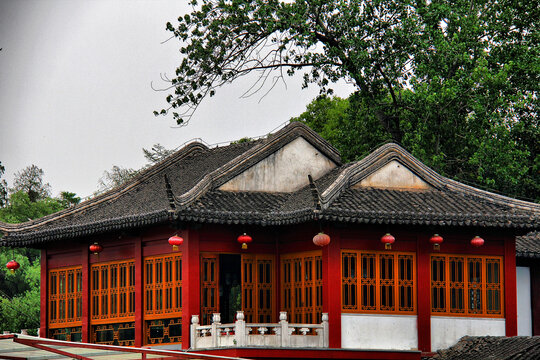 南京白鹭洲公园园林建筑