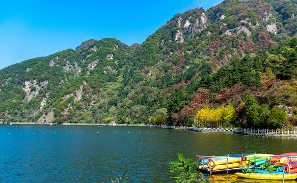 翠华山天池