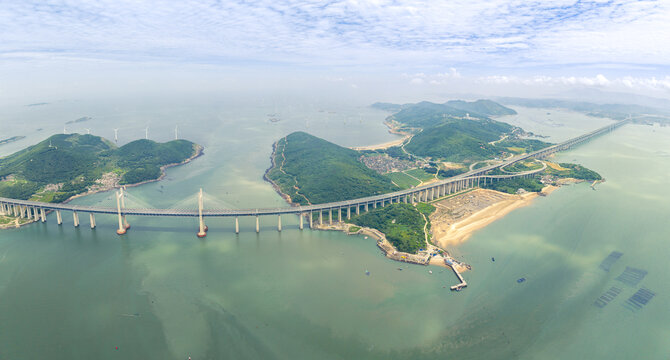 航拍福建平潭海峡公铁两用大桥