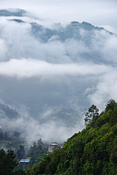 云雾山川