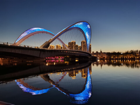 太原南中环桥夜景