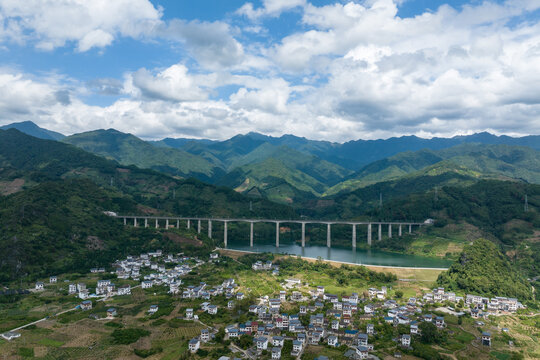 桂林高铁