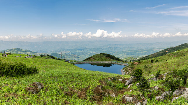 贵州六盘水韭菜坪风景区