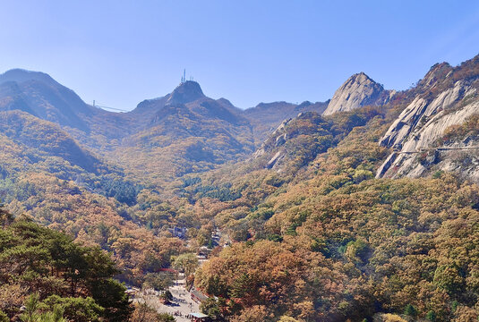 深秋的凤凰山