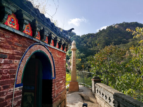 千山龙泉寺镇山宝杵