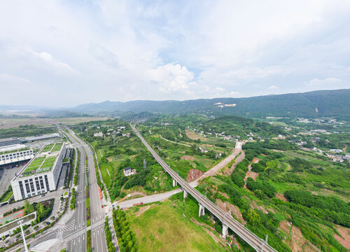 城市边缘的铁路